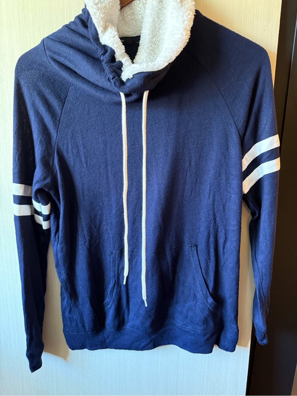 Navy Sherpa-Lined Pullover Hoodie with White Stripe Detail